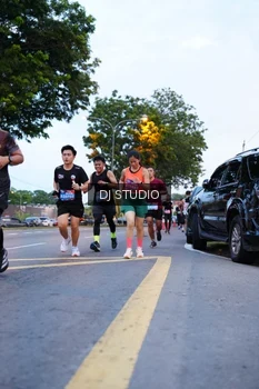 Runner Photo 4190344