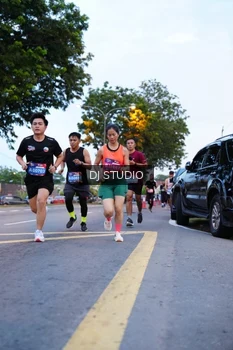 Runner Photo 4190365