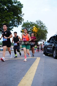 Runner Photo 4190366