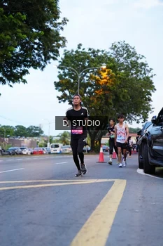 Runner Photo 4190394