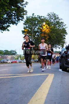 Runner Photo 4190478