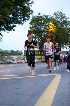 Runner Photo 4190496