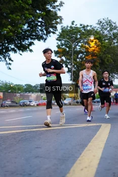 Runner Photo 4190511