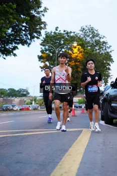 Runner Photo 4190532