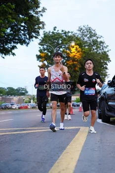Runner Photo 4190539