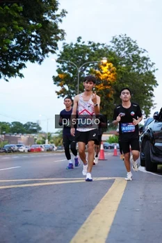 Runner Photo 4190558