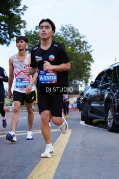 Runner Photo 4190567