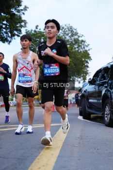 Runner Photo 4190570