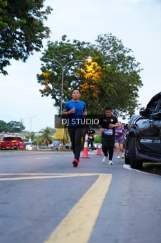 Runner Photo 4190634