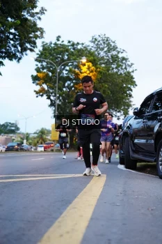 Runner Photo 4190708