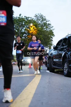 Runner Photo 4190769