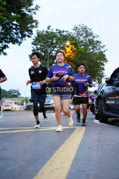 Runner Photo 4190780