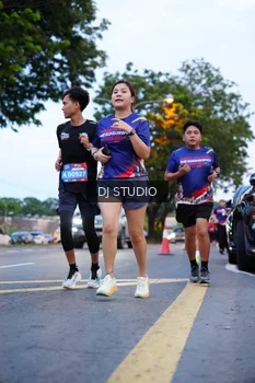 Runner Photo 4190799
