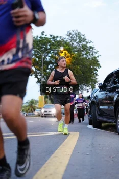 Runner Photo 4190825