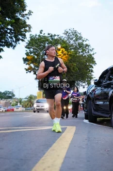 Runner Photo 4190848