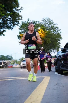 Runner Photo 4190853