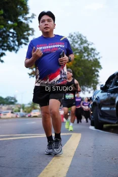Runner Photo 4190909