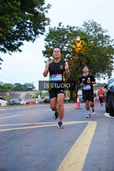Runner Photo 4191048