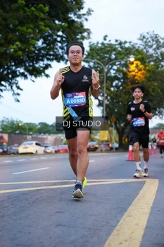 Runner Photo 4191074