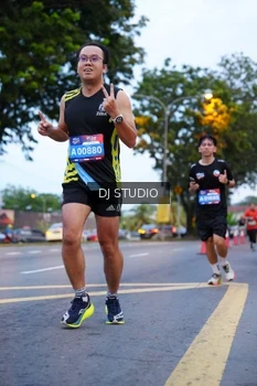 Runner Photo 4191078
