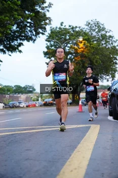 Runner Photo 4191081