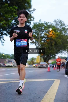 Runner Photo 4191503