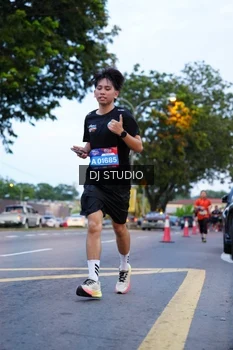 Runner Photo 4191506
