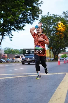 Runner Photo 4191538