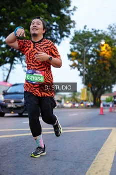 Runner Photo 4191565