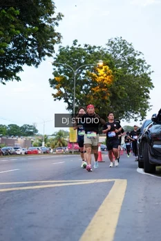 Runner Photo 4191589