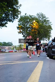 Runner Photo 4191596