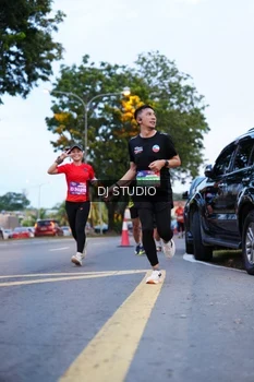 Runner Photo 4191611