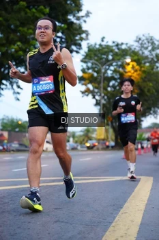 Runner Photo 4191621