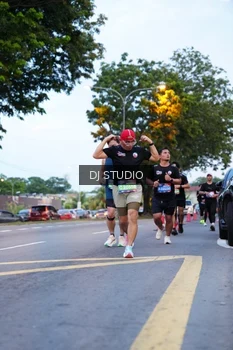 Runner Photo 4191658