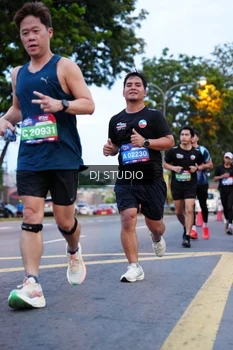 Runner Photo 4191735
