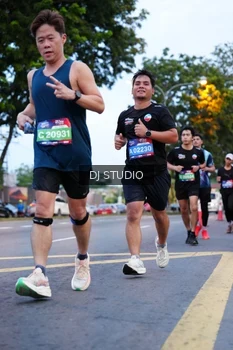 Runner Photo 4191750