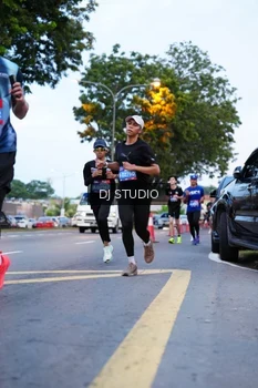 Runner Photo 4191801