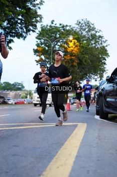 Runner Photo 4191812