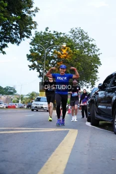 Runner Photo 4191863