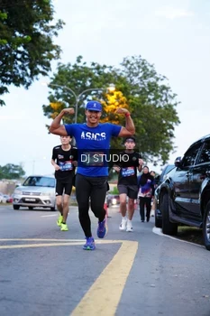 Runner Photo 4191890