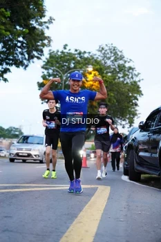 Runner Photo 4191898