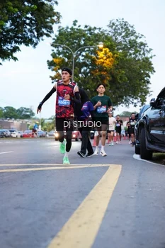 Runner Photo 4192004