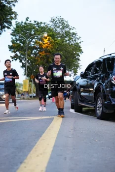 Runner Photo 4192136