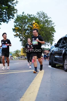 Runner Photo 4192160