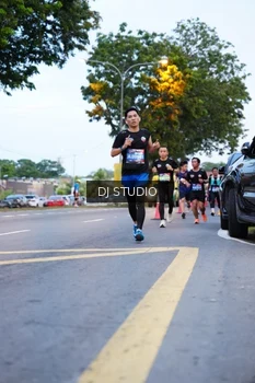Runner Photo 4192183