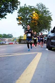 Runner Photo 4192193
