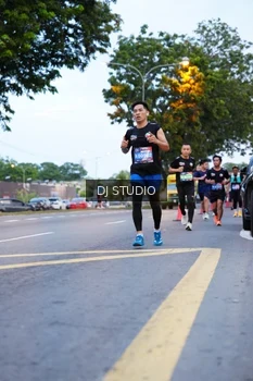 Runner Photo 4192204