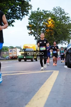 Runner Photo 4192277