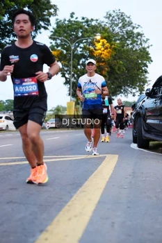 Runner Photo 4192349