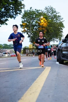 Runner Photo 4192350